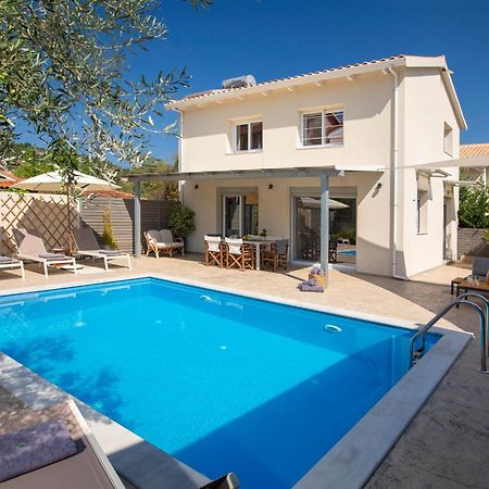 Grappolo Lefkada Villas - Vilana Ideal For Families And Small Groups Apolpaina ภายนอก รูปภาพ
